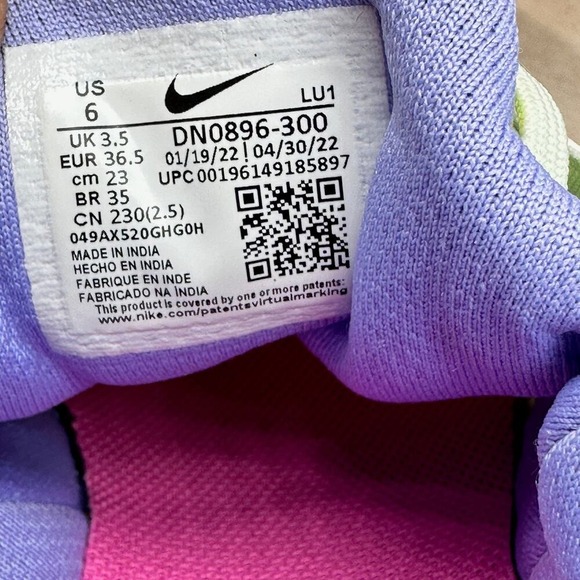 Nike Air Max Bella TR 5 Womens Sneakers Size 6 Barely Green Light Thistle White - Picture 6 of 12